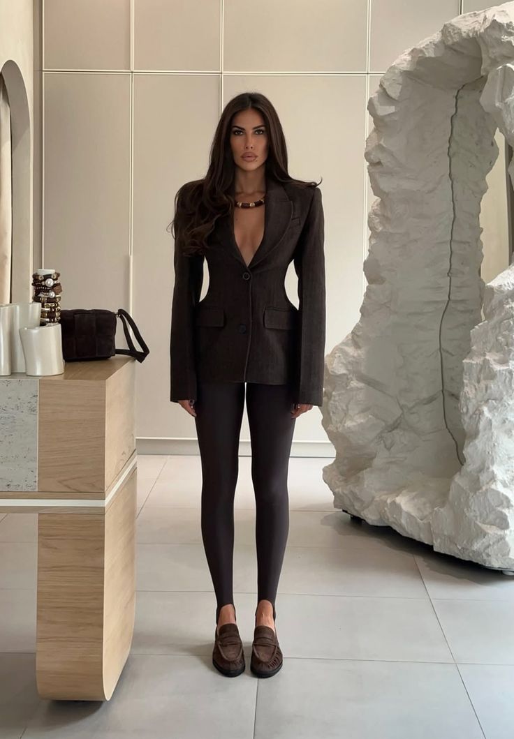 Tamprės su kilpa Juodos ir Rudos