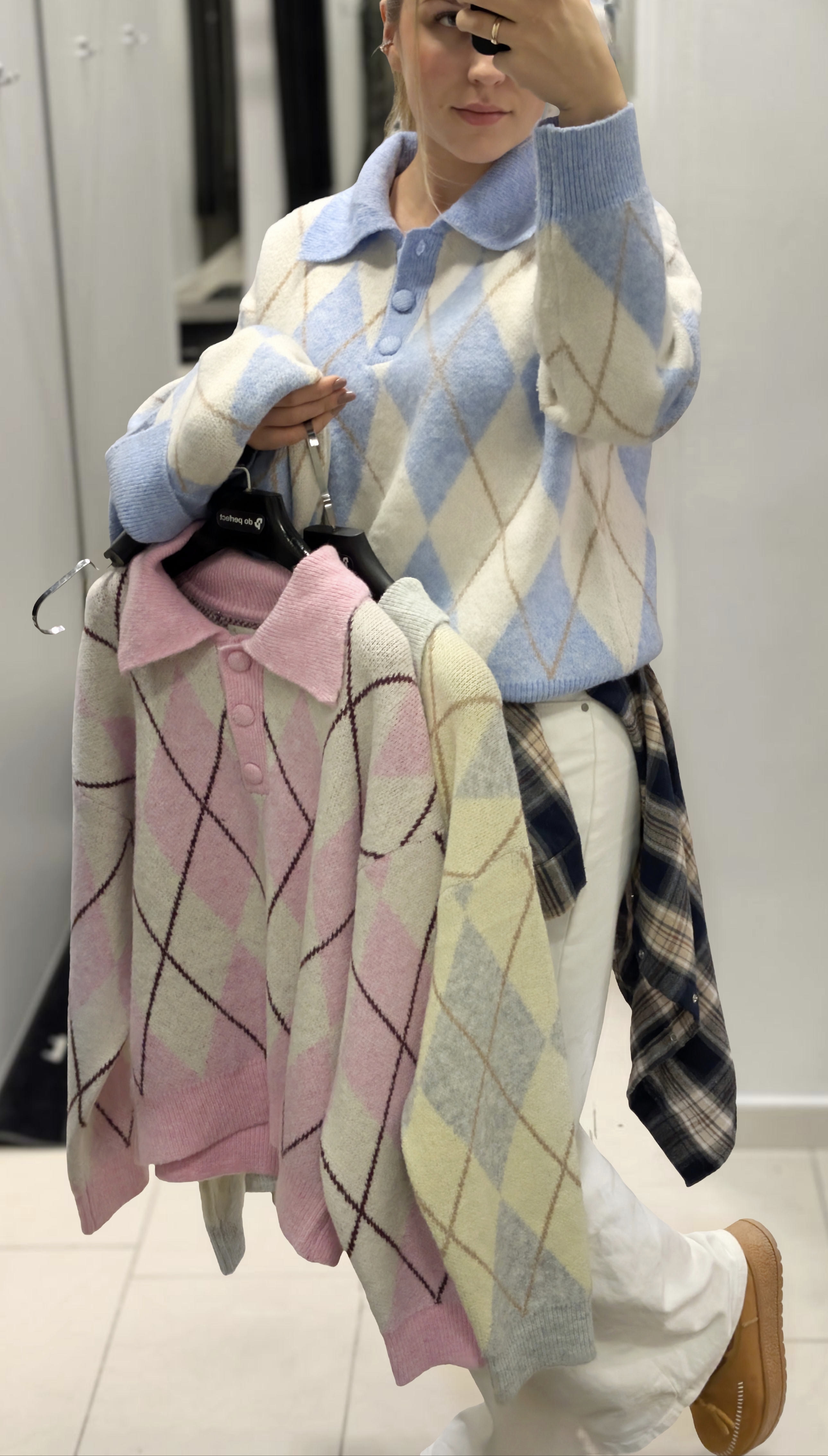 Vintažinis megztukas su rombais