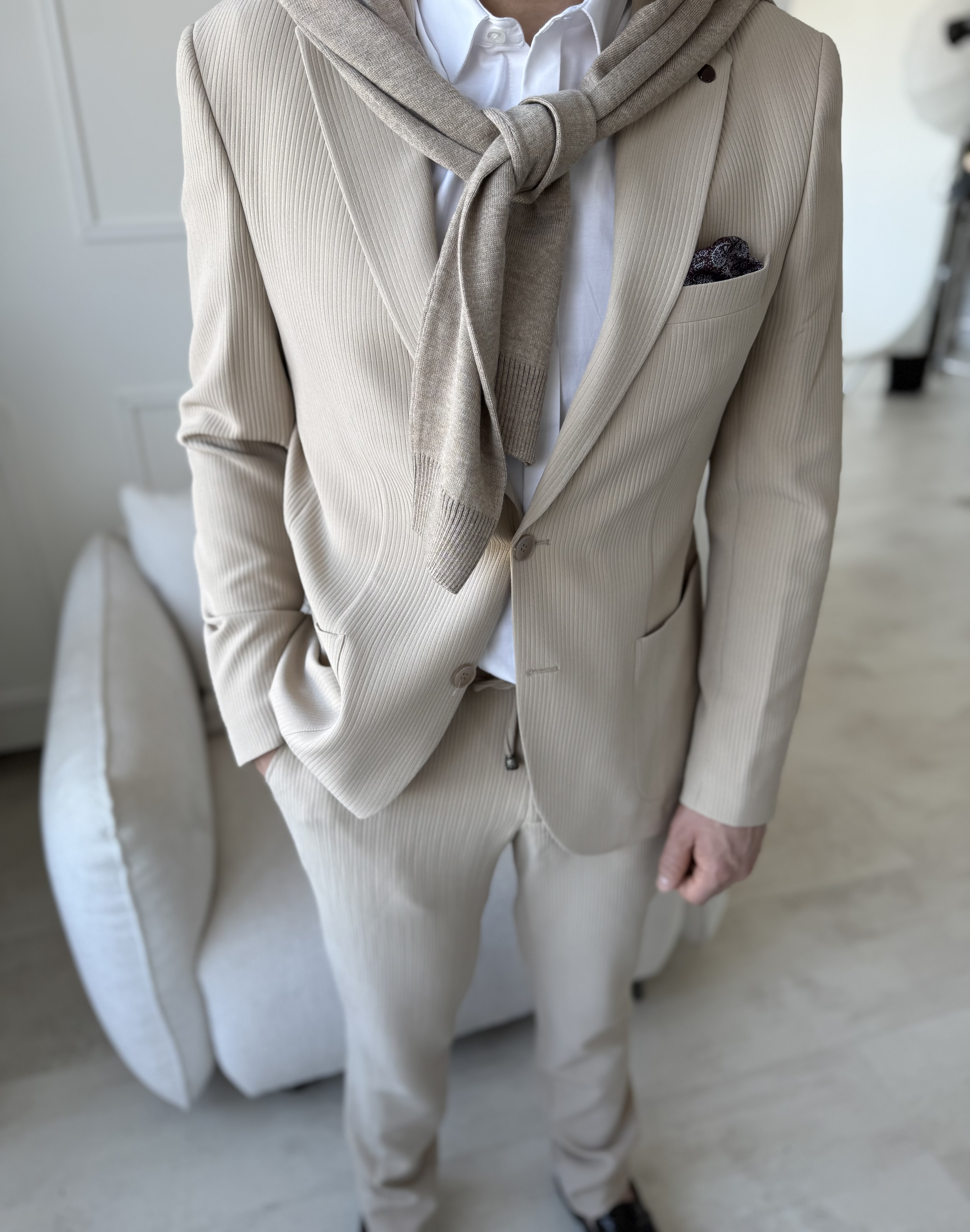 Vyriškas beige elegantiškas kostiumas | 194