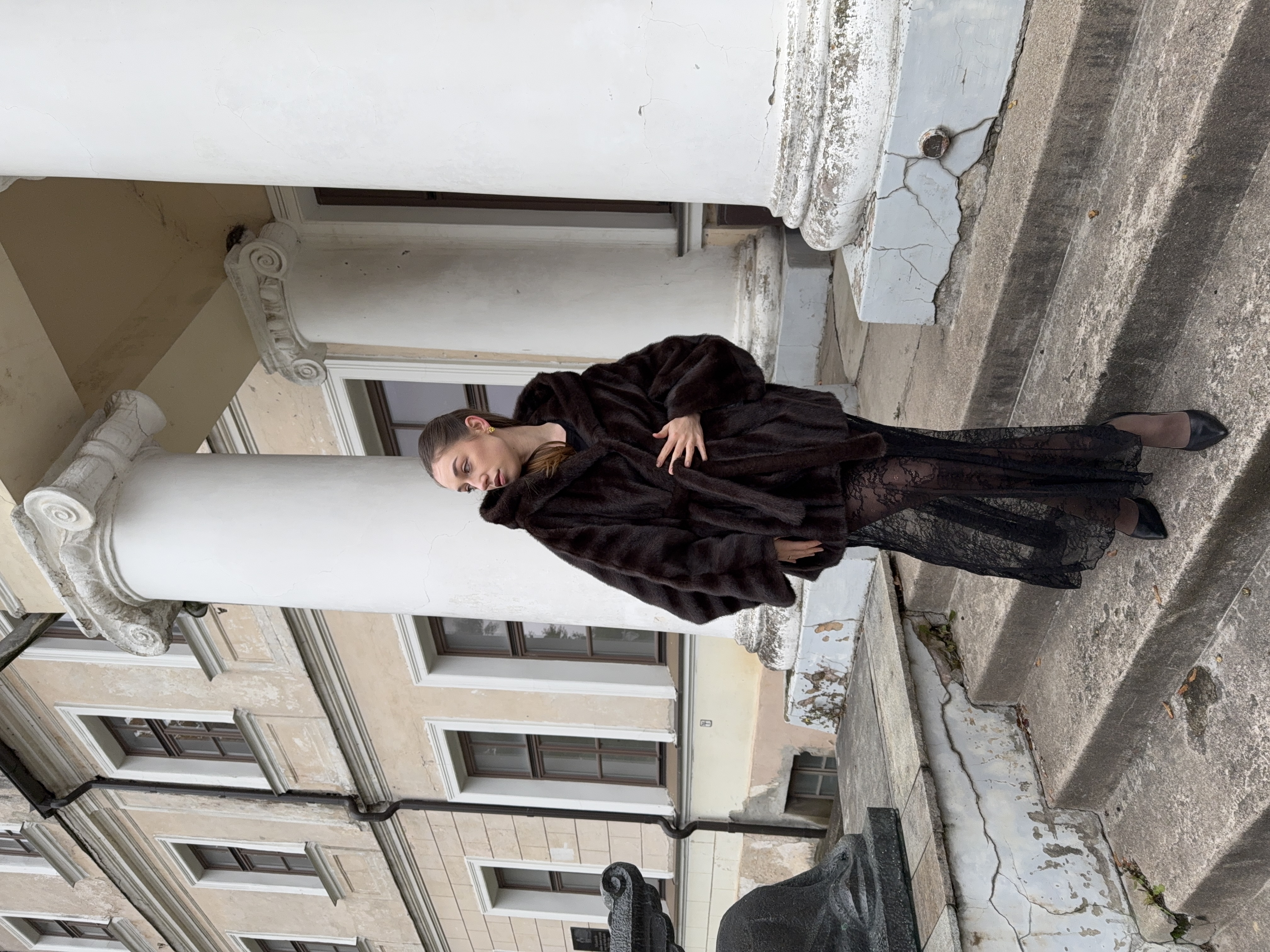 Moteriški luxurious kailiniai dark brown