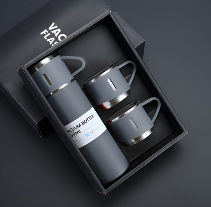 Botella Térmica al vacío para caliente o frío en acero inoxidable 500ml