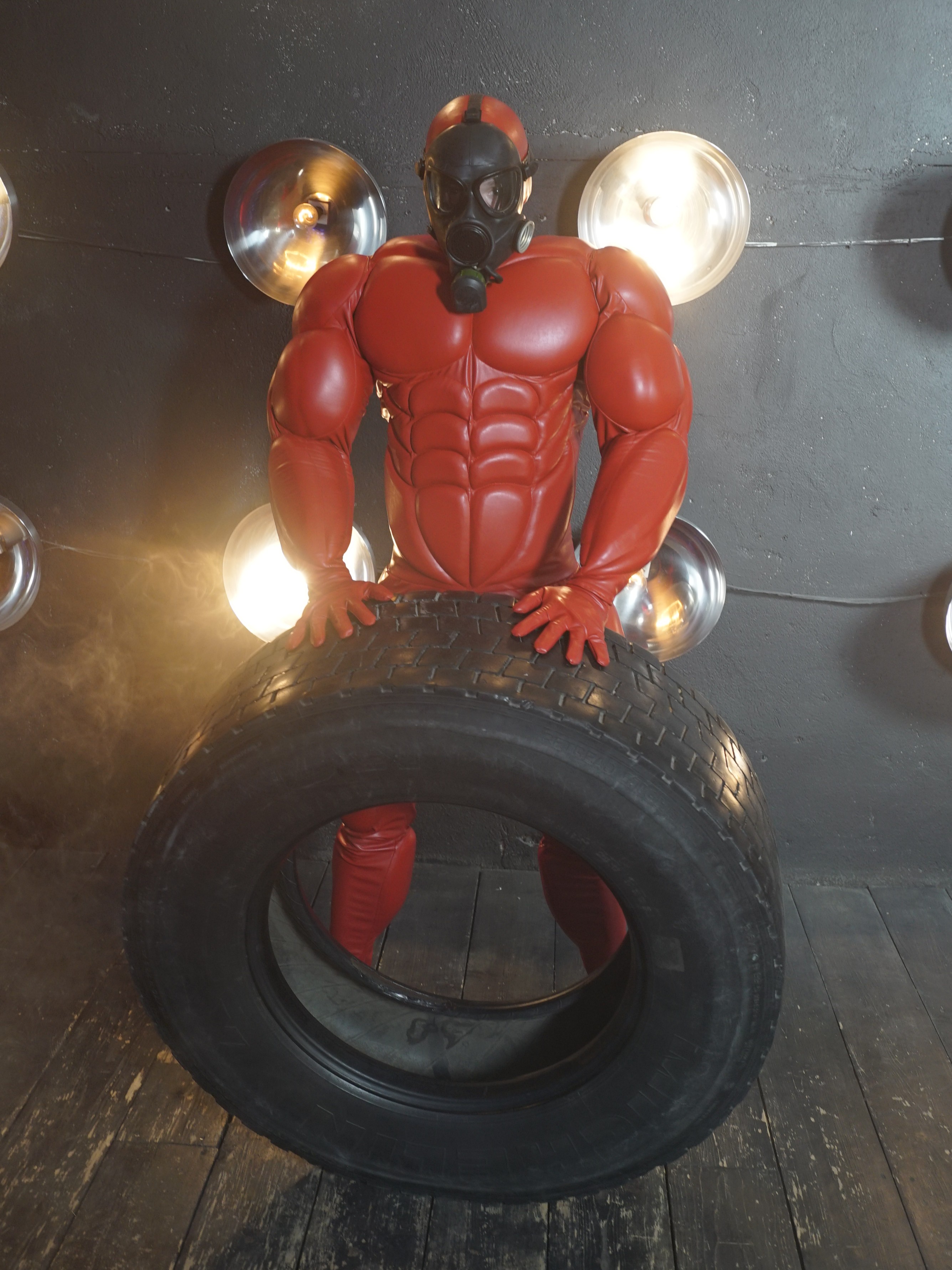 Big Muscle Suit - Red faux leather