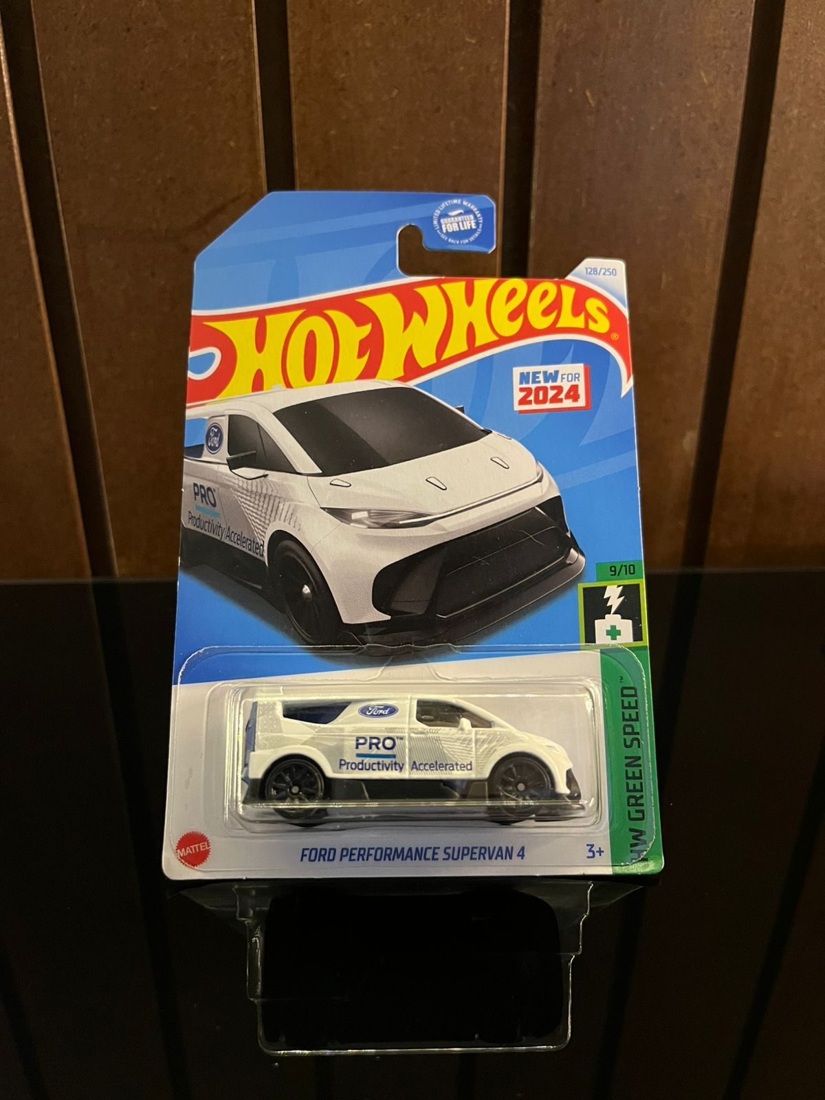 FORD PERFORMANCE SUPERVAN 4