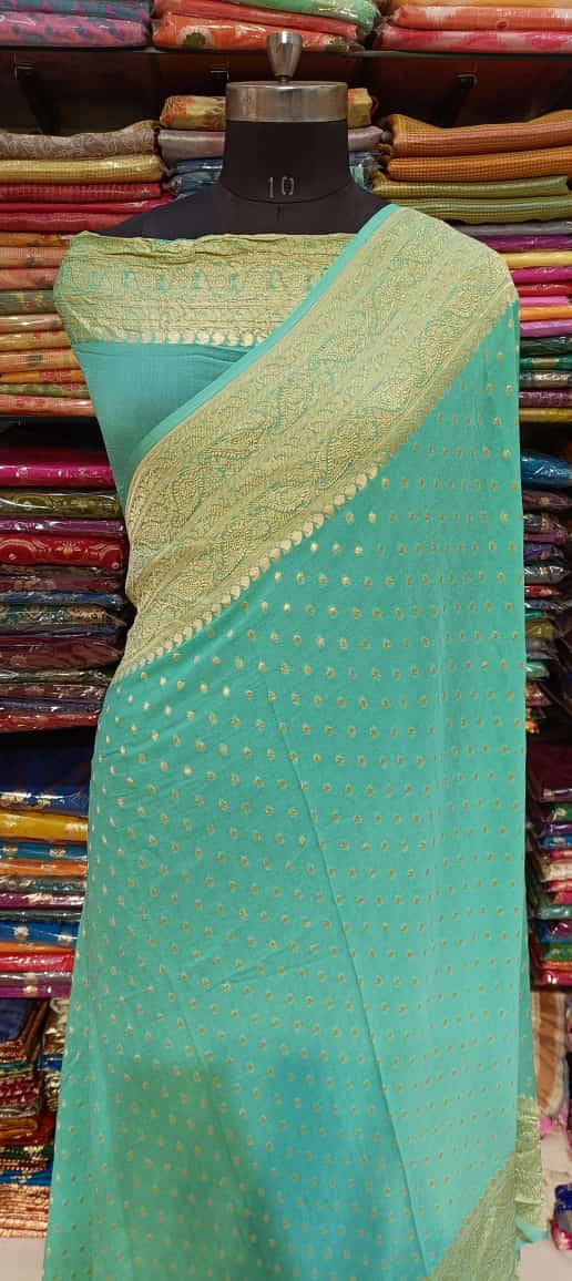 Elegant Turquoise Georgette Saree