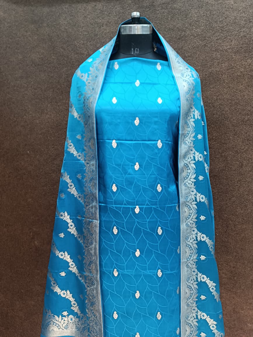 shalwar kameez with dupatta