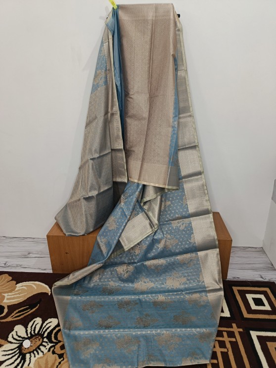 Elegant silk saree