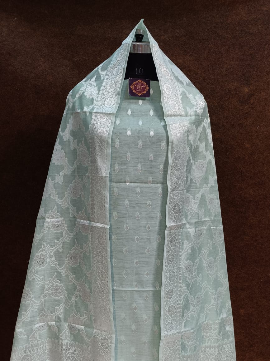Elegant Light Green Suit