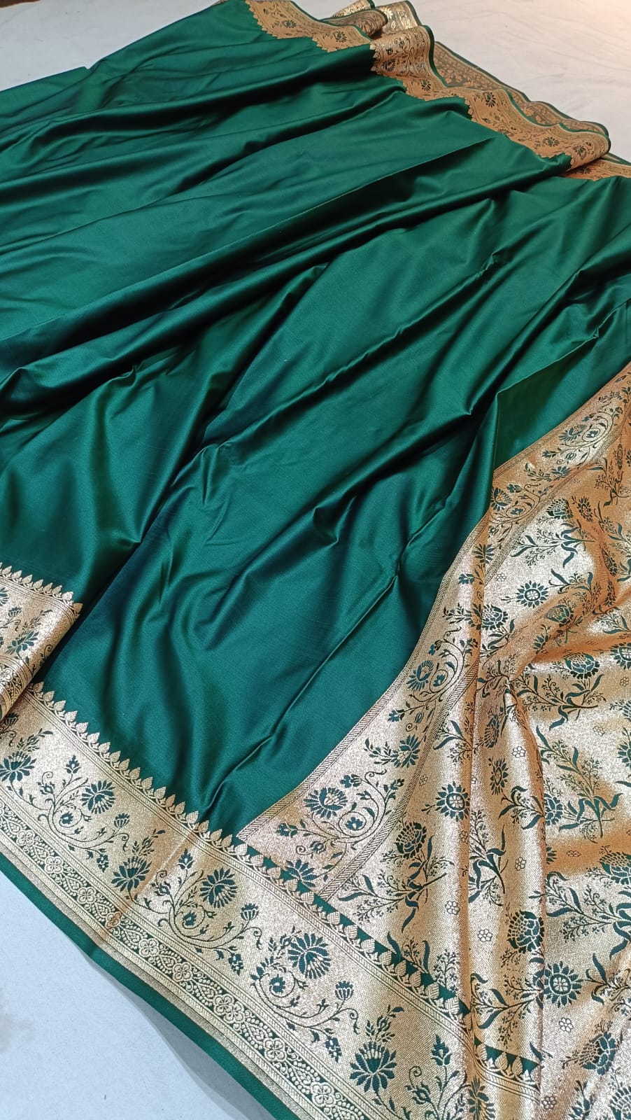Elegant Green Silk Saree Mashru