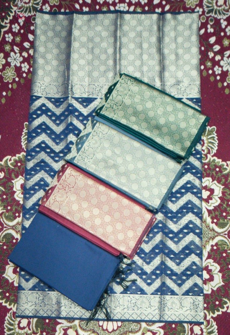 Elegant Shalwar Silk Set 9