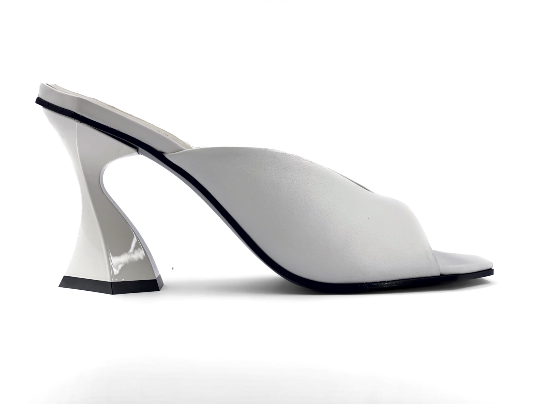 Judy Mazzotti - Off-white women's mule shoes