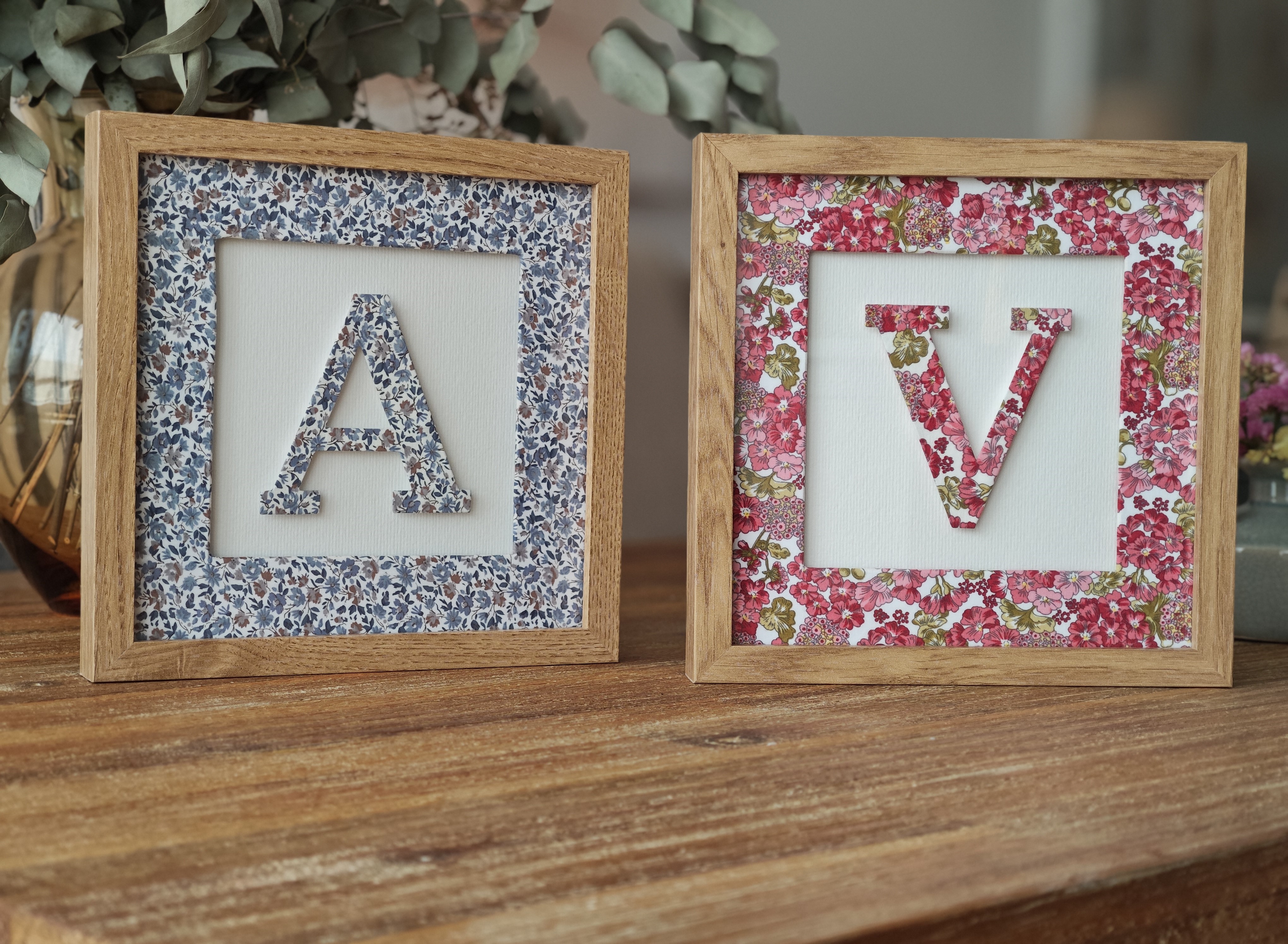 Inicial Flores de Otoño - Madera Mediano