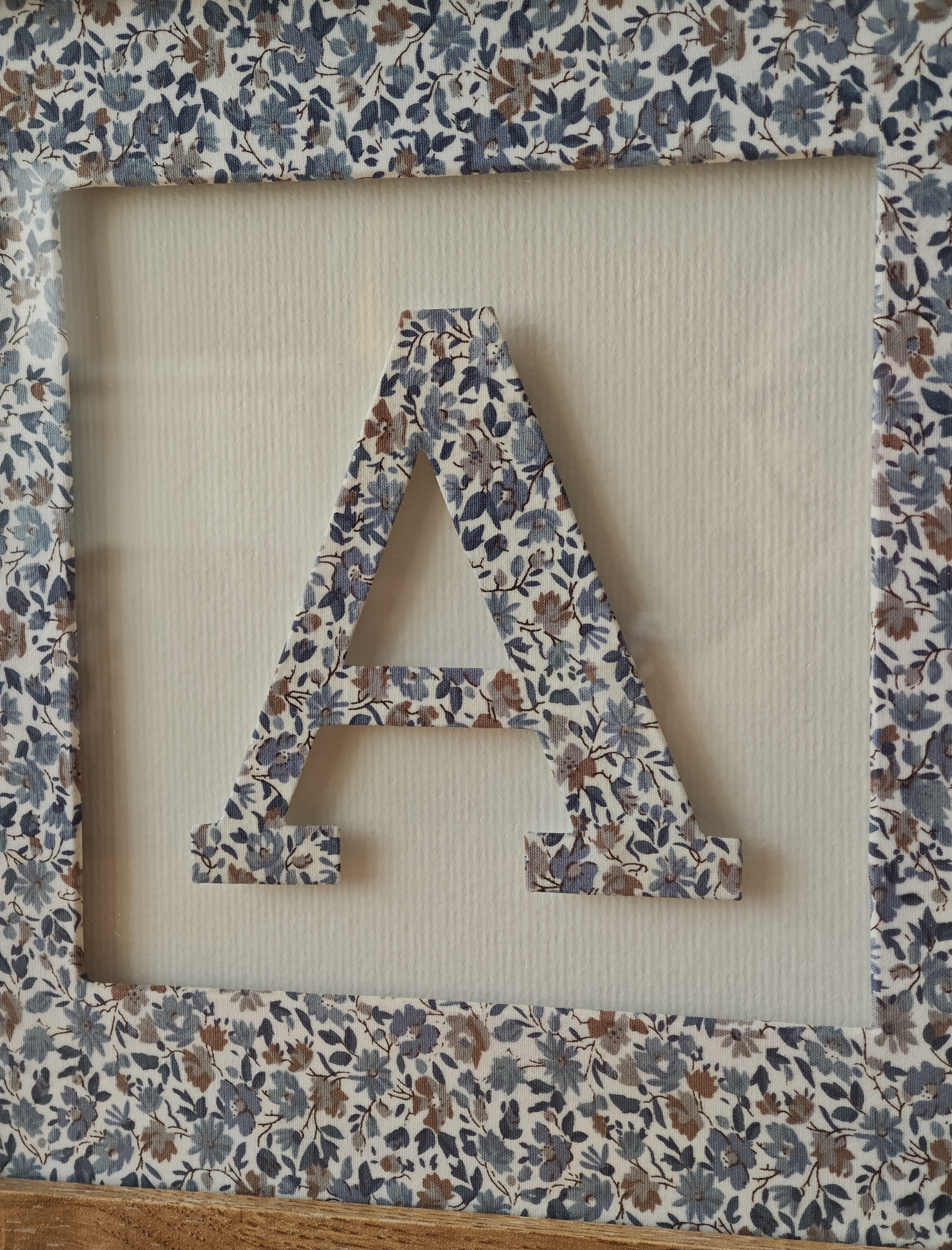 Inicial Flores de Otoño - Madera Mediano