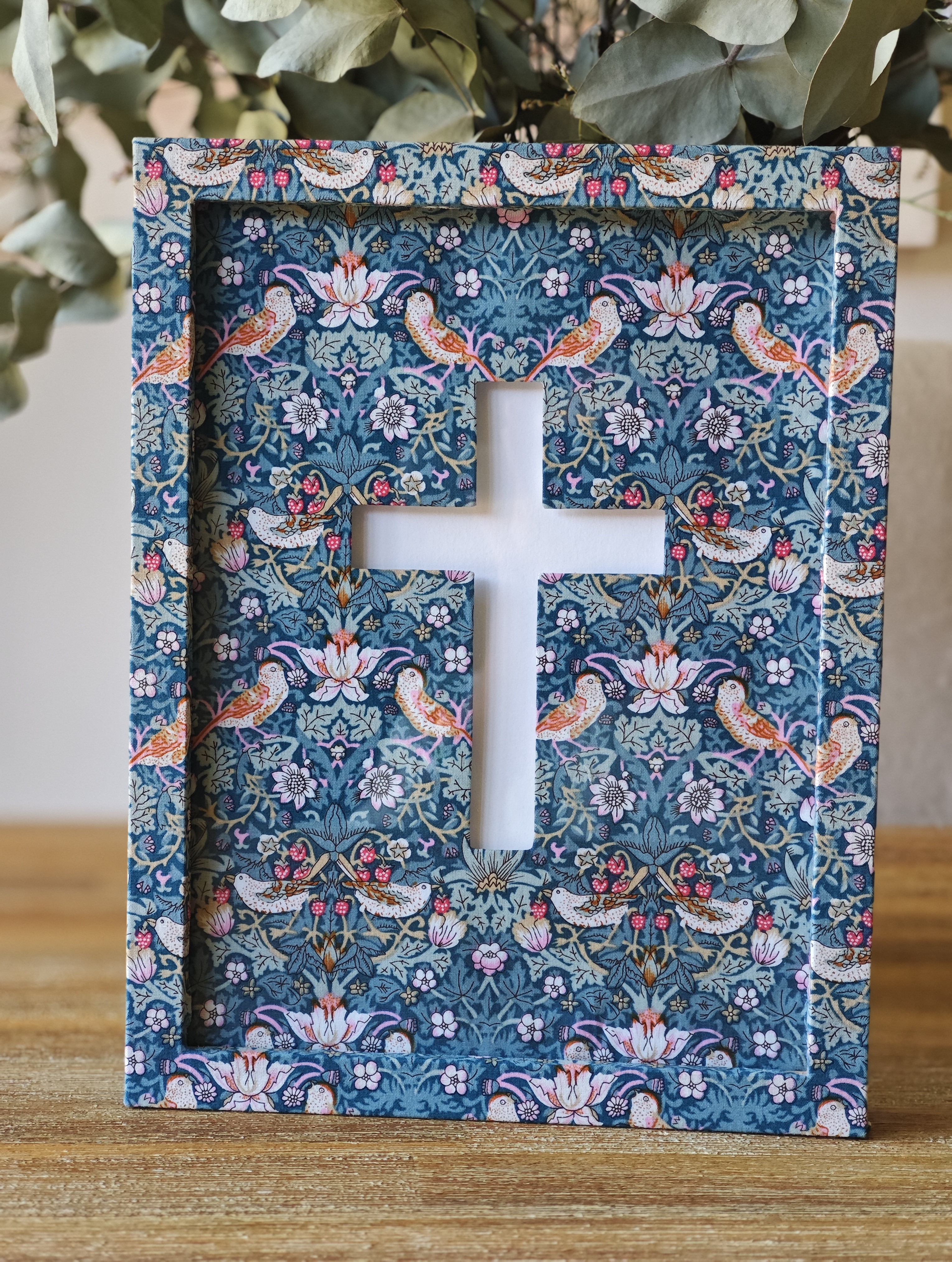 Cruz William Morris - Entelado