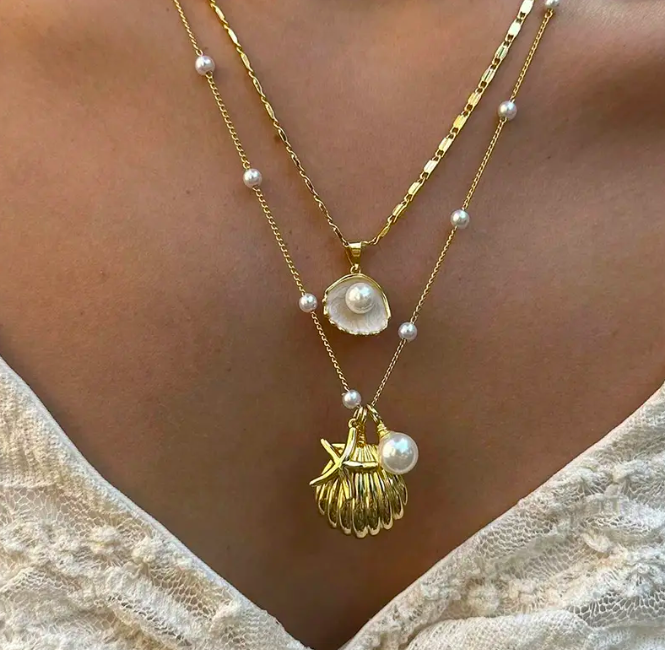 Layered Necklace Set: Seashells & Pearls