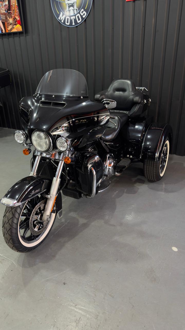 HARLEY-DAVIDSON TRI GLIDE ULTRA 2014