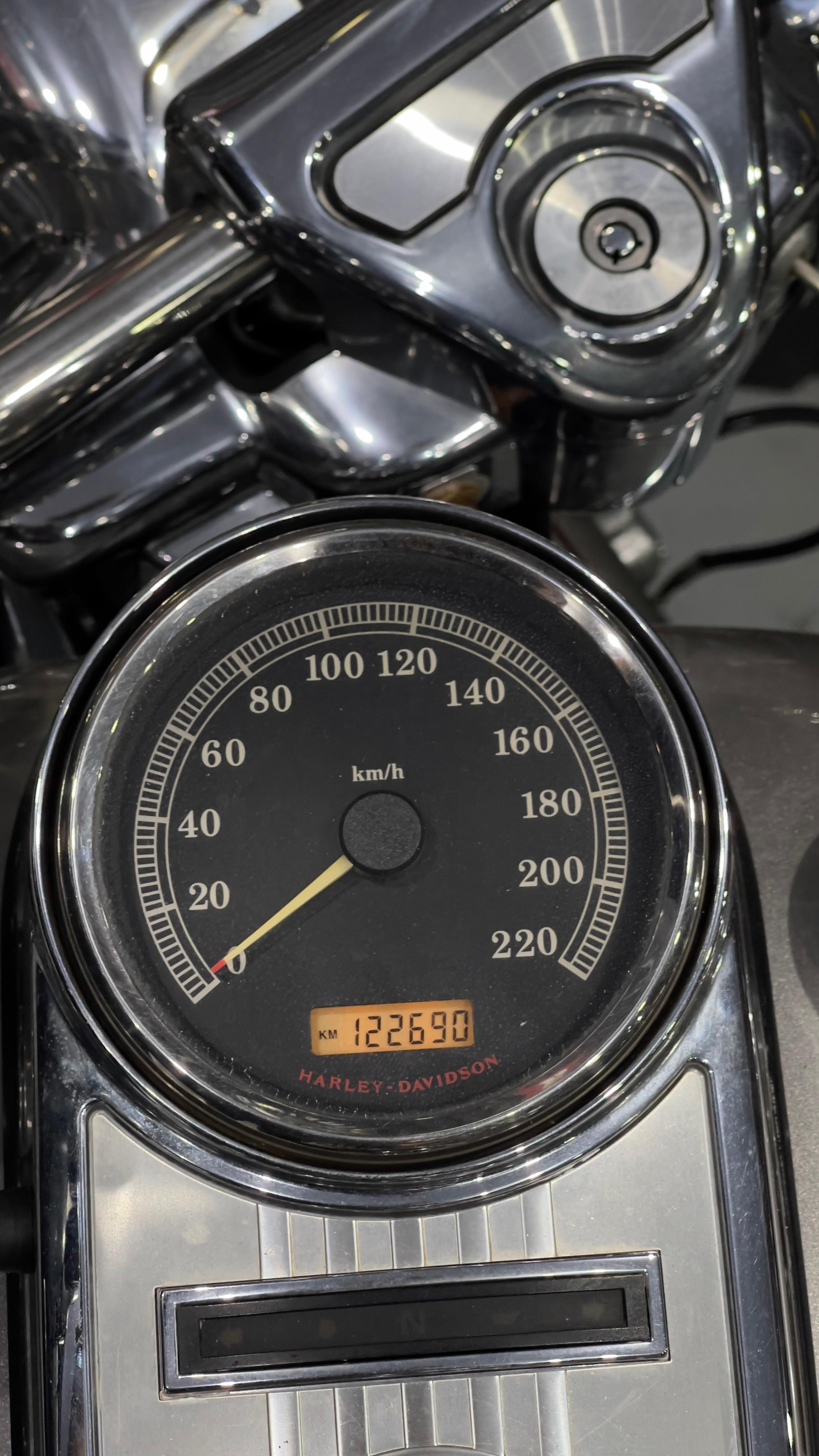 HARLEY-DAVIDSON ROAD KING 2008