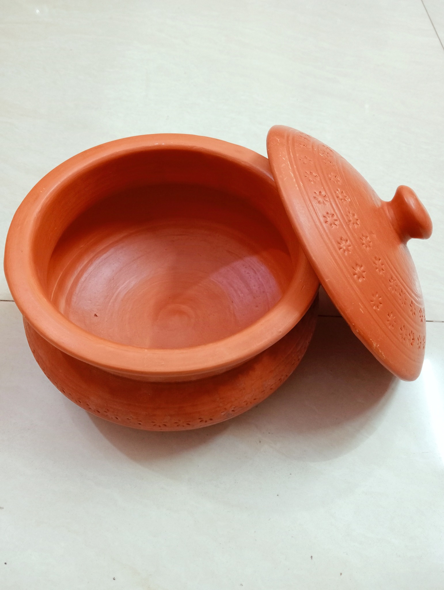 Clay Pot with Lid | ঢাকনাসহ মাটির পট