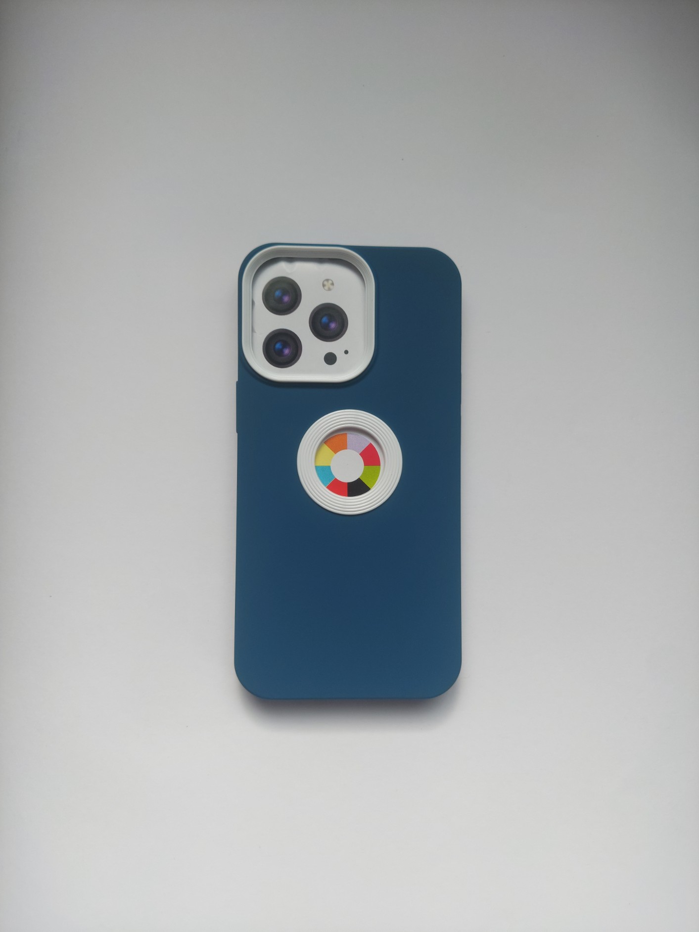 Iphone 13 pro Blue Smartphone Case with Colorful Grip