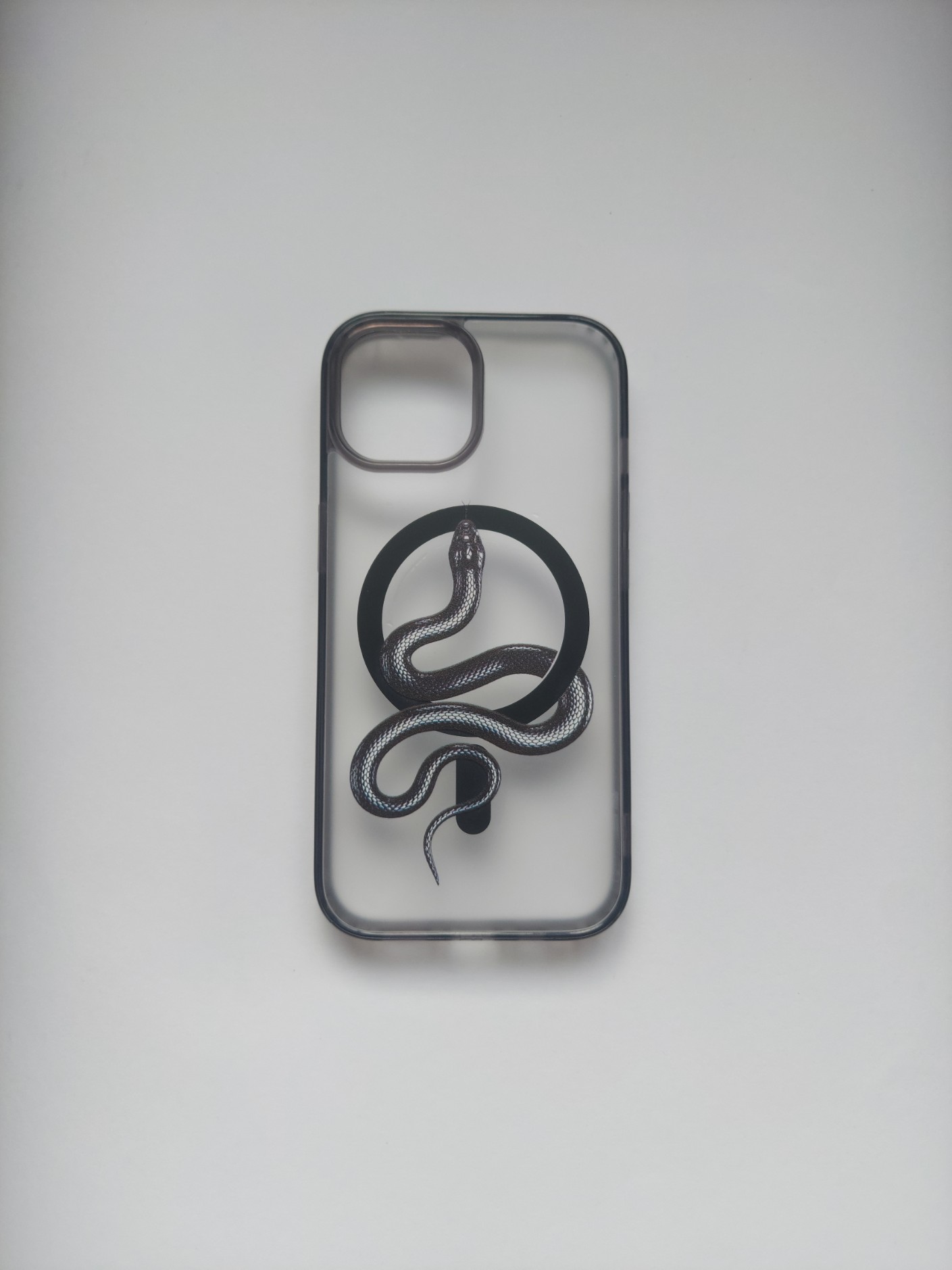 IPhone 15 Transparent Magsafe Case with Black Snake Design