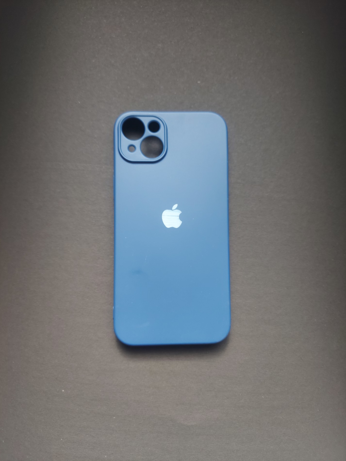 Apple iPhone 15 plus silicon 