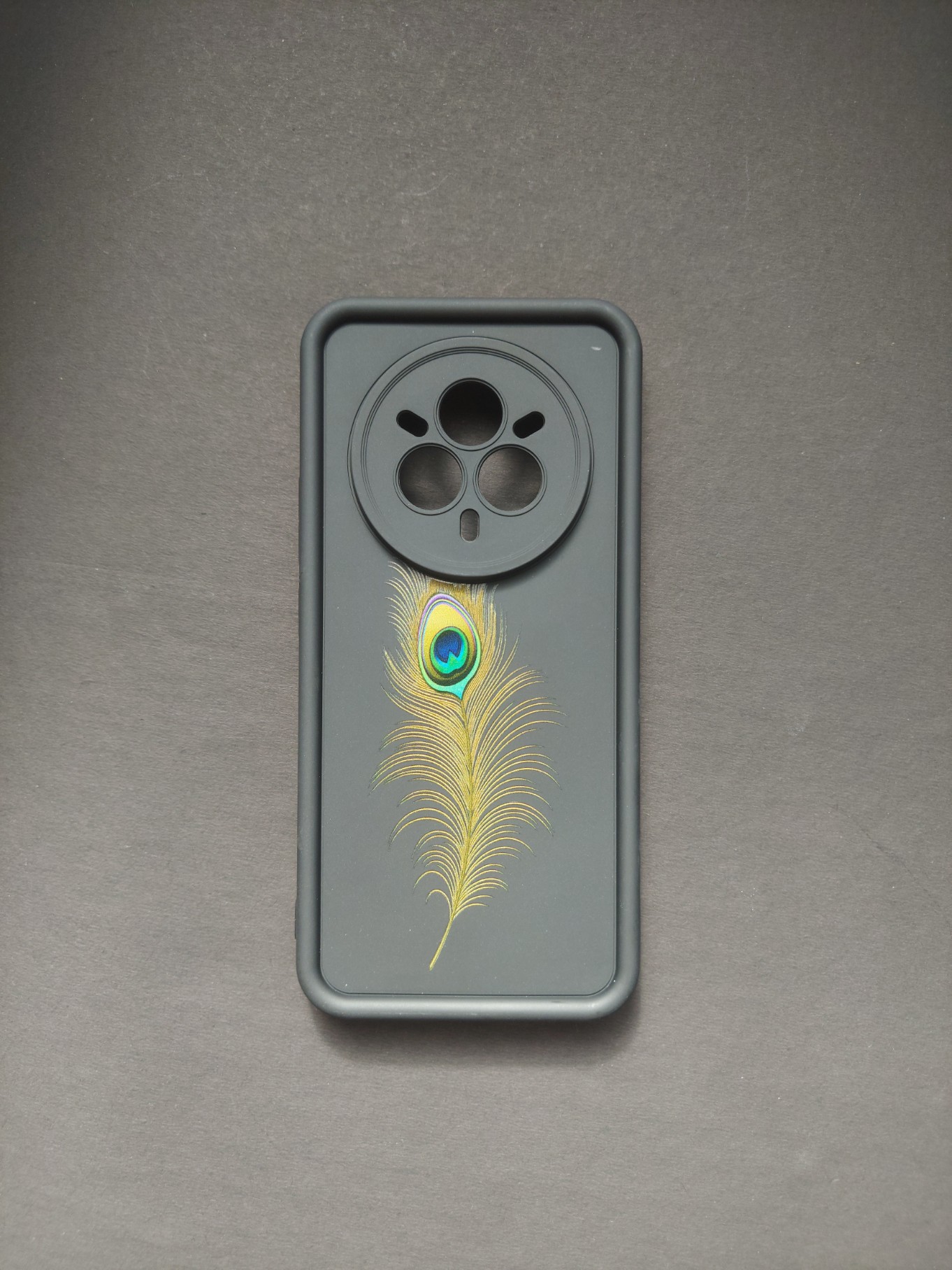 Realme14 Pro Peacock Feather Phone Case