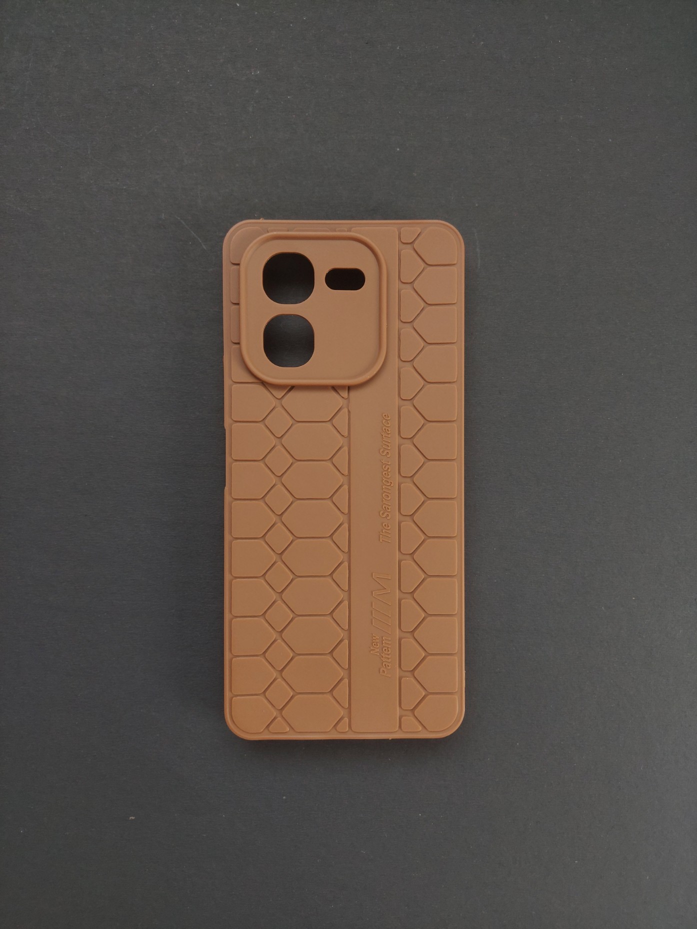 iQOO Z9x Brown Hex Pattern Phone Case