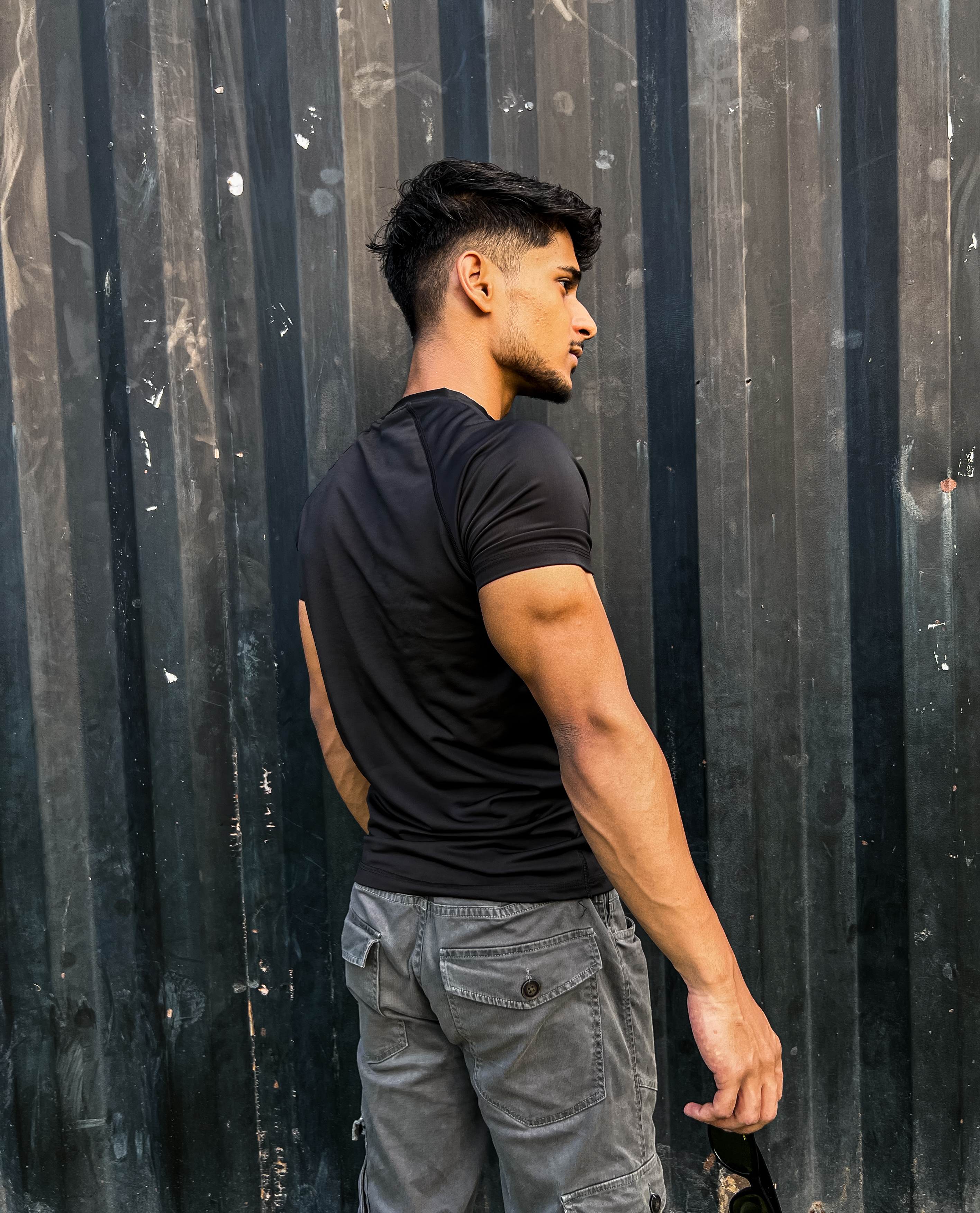 COMPRESSION TSHIRT (HALF SLEEVES)