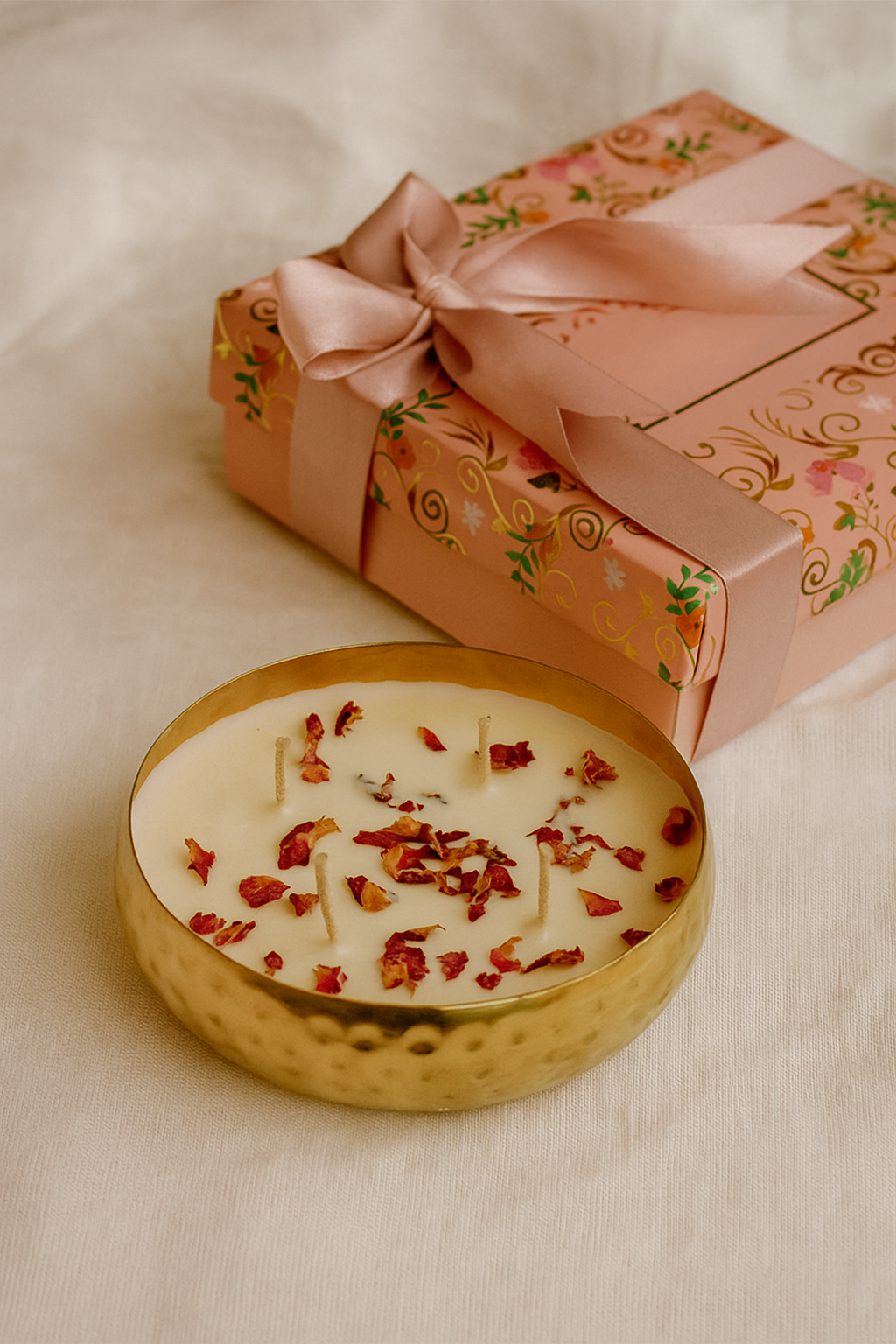 Metal Round Urli Scented Candle - Rose 