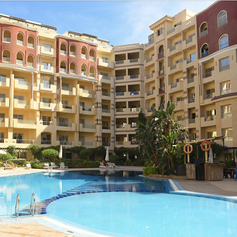 1 Bedroom Luxury Apartment Complex with Pool
