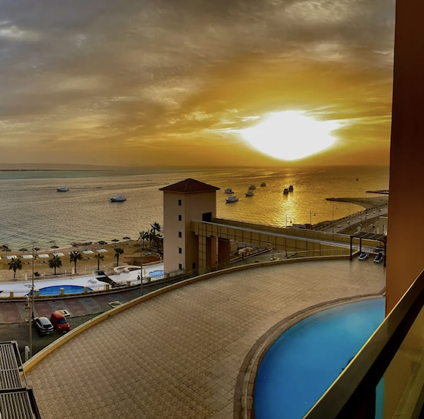 Luxury Beachfront Apartment