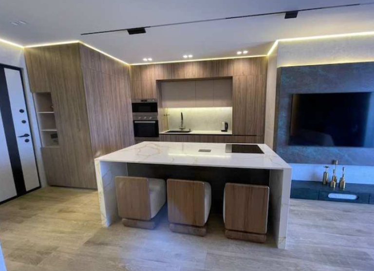 Sea View Apartment – Fully Furnished Unique Designed home