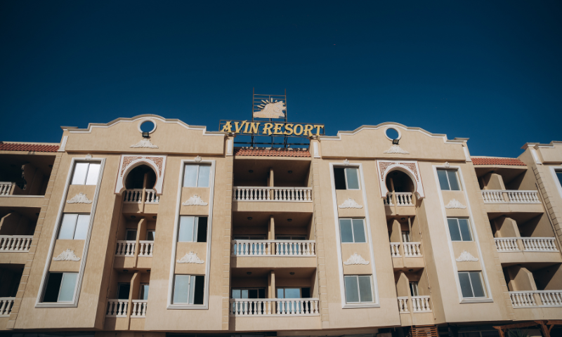 Spacious 2-Bedroom Apartment with Pool View