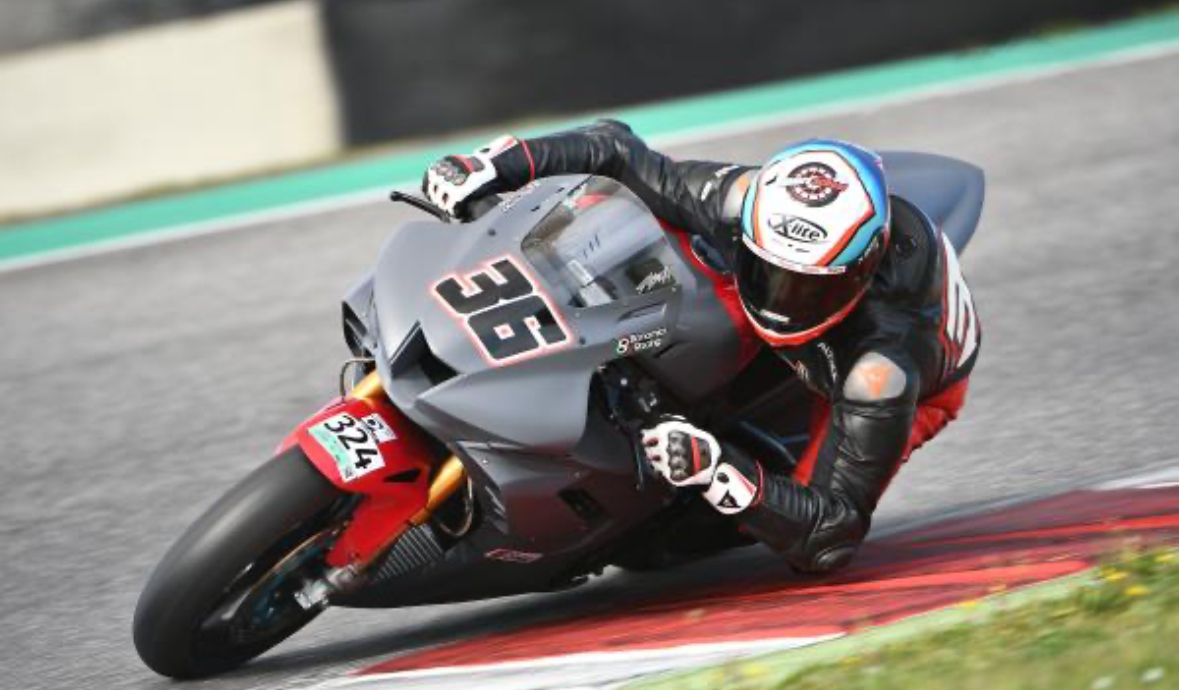 noleggio honda cbr 1000 rr-r sp