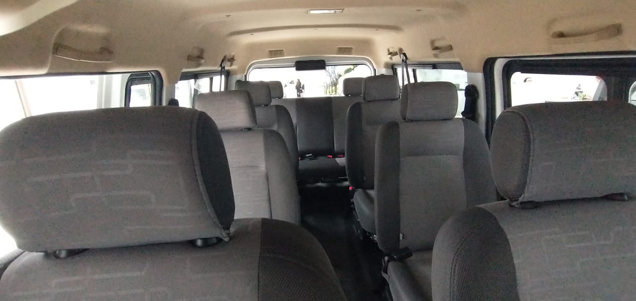 Servicio de transporte desde o hacia el aeropuerto José María Córdova