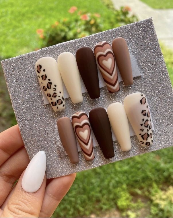 Brown and Cream Press-On Nails Set