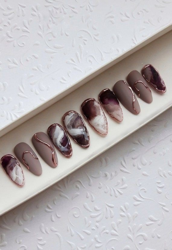 Marble and Matte Press-On Nails