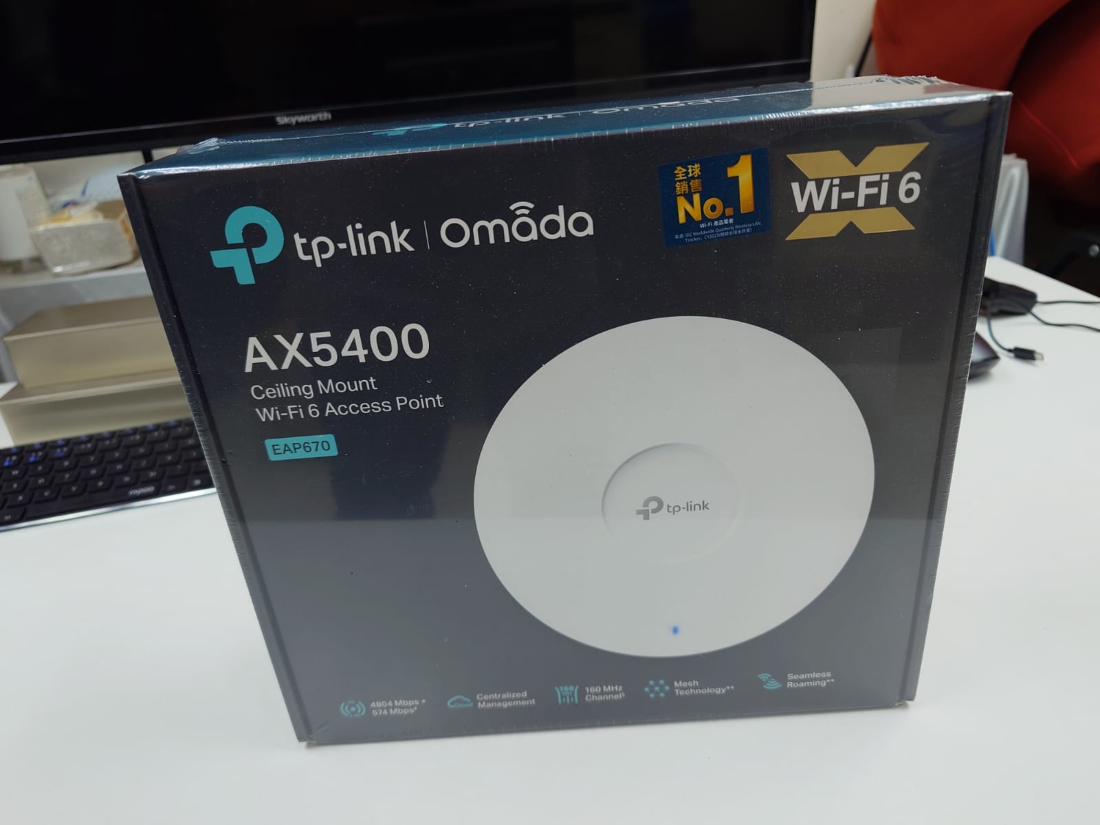 TP-Link AX5400 Ceiling-Mounted WiFi 6 Wireless Access Point, EAP670