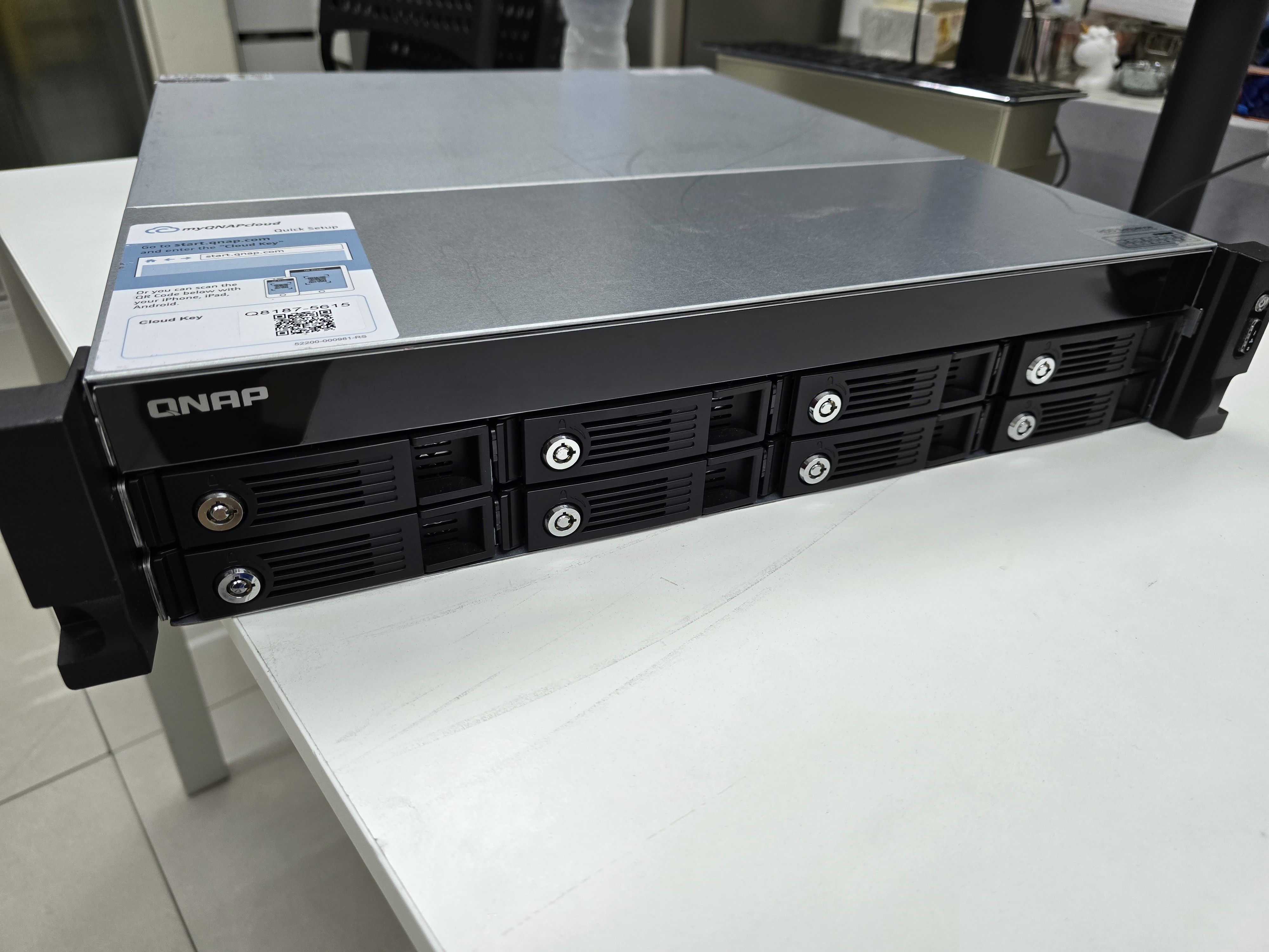 Qnap TS-853U-RP NAS Storage Server