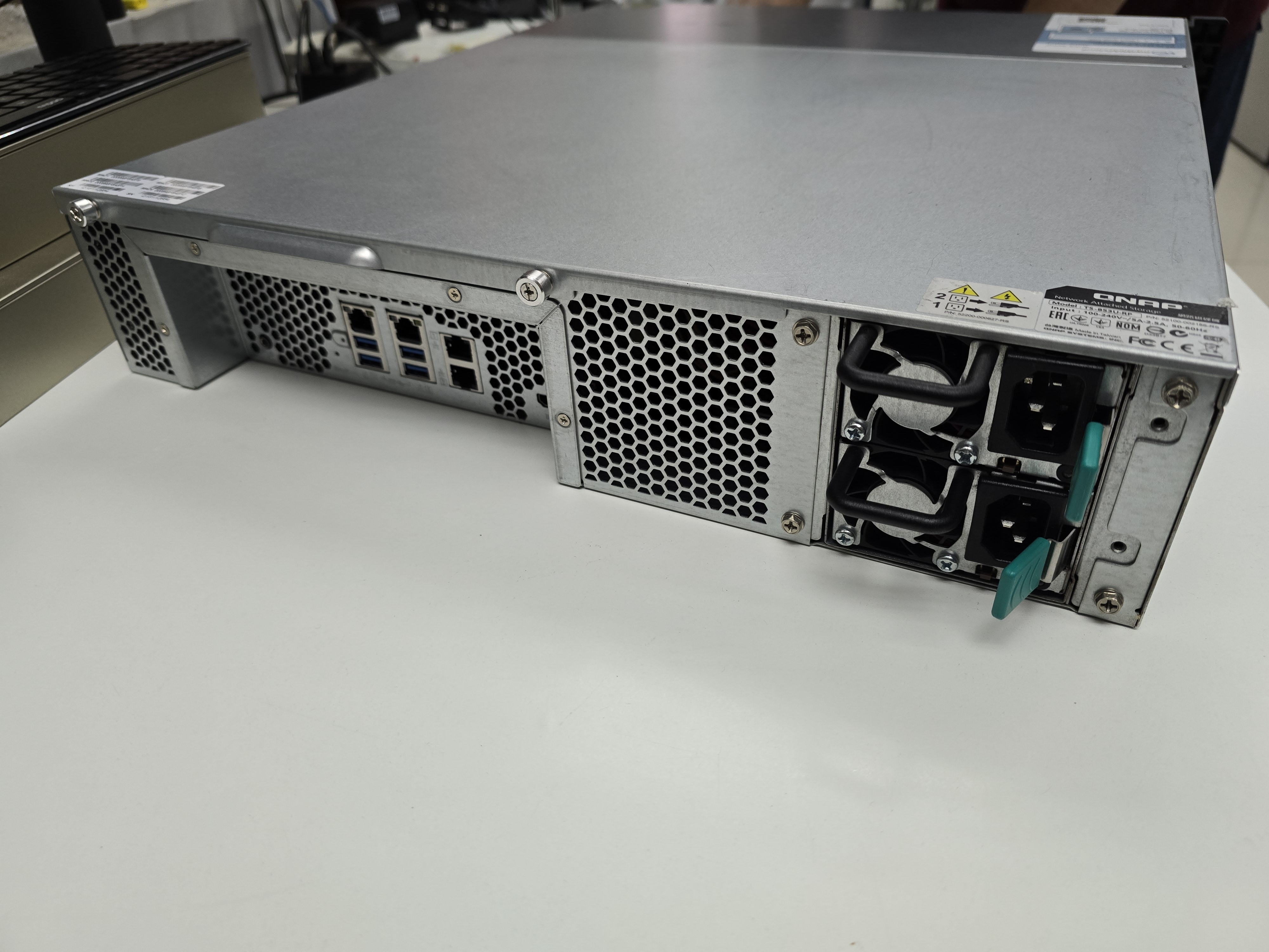 Qnap TS-853U-RP NAS Storage Server