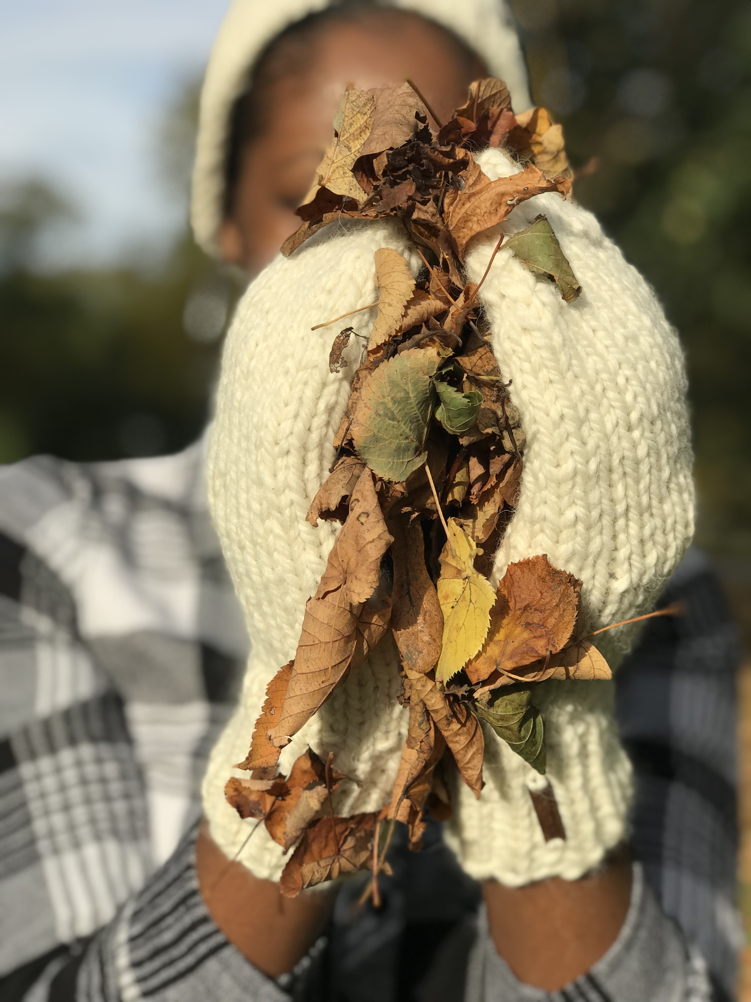 Cream Hand-Knit Chunky Mittens in 100% Luxurious Wool