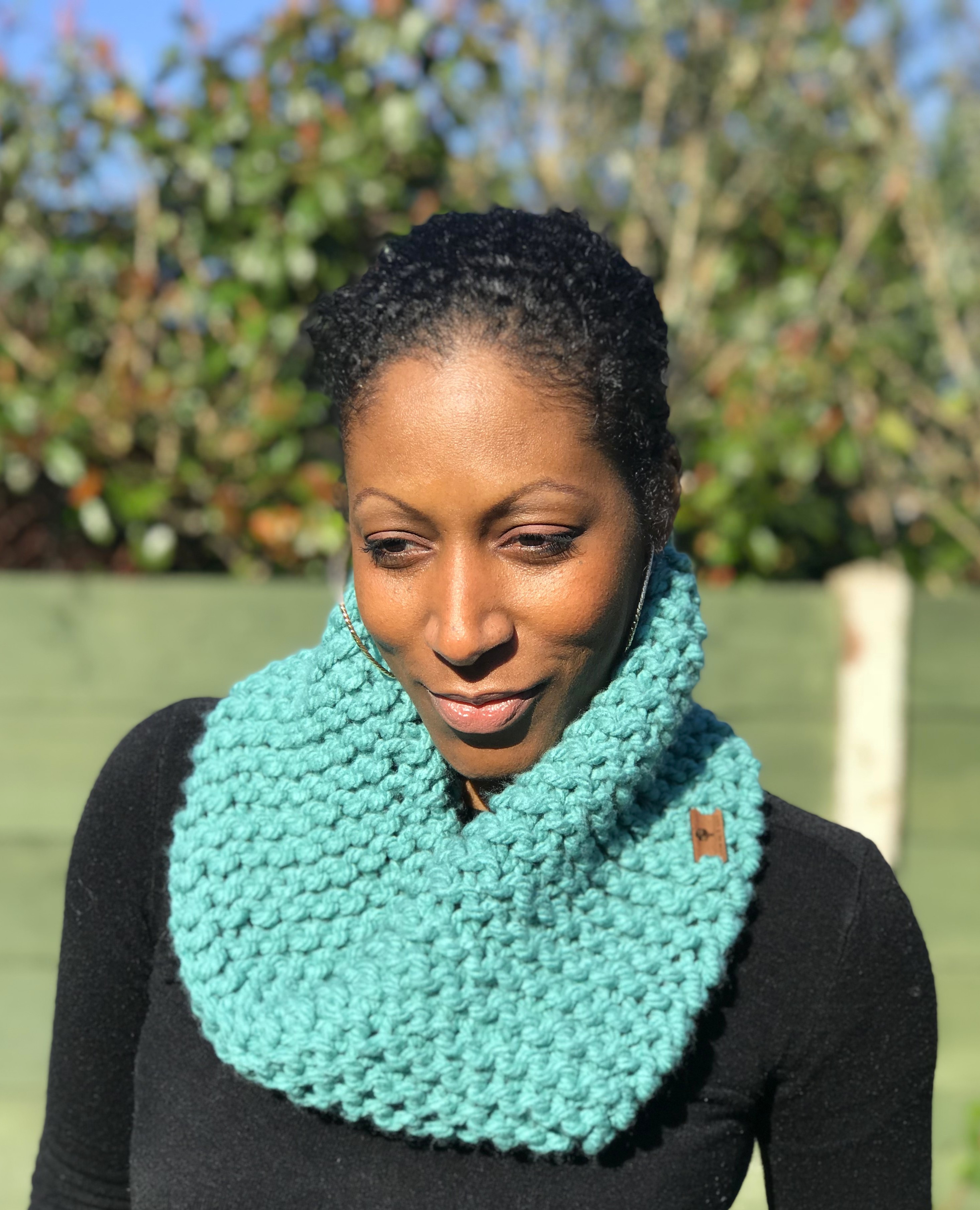 Turquoise Hand knitted Mobius Chunky Cowl in 100% Merino Wool