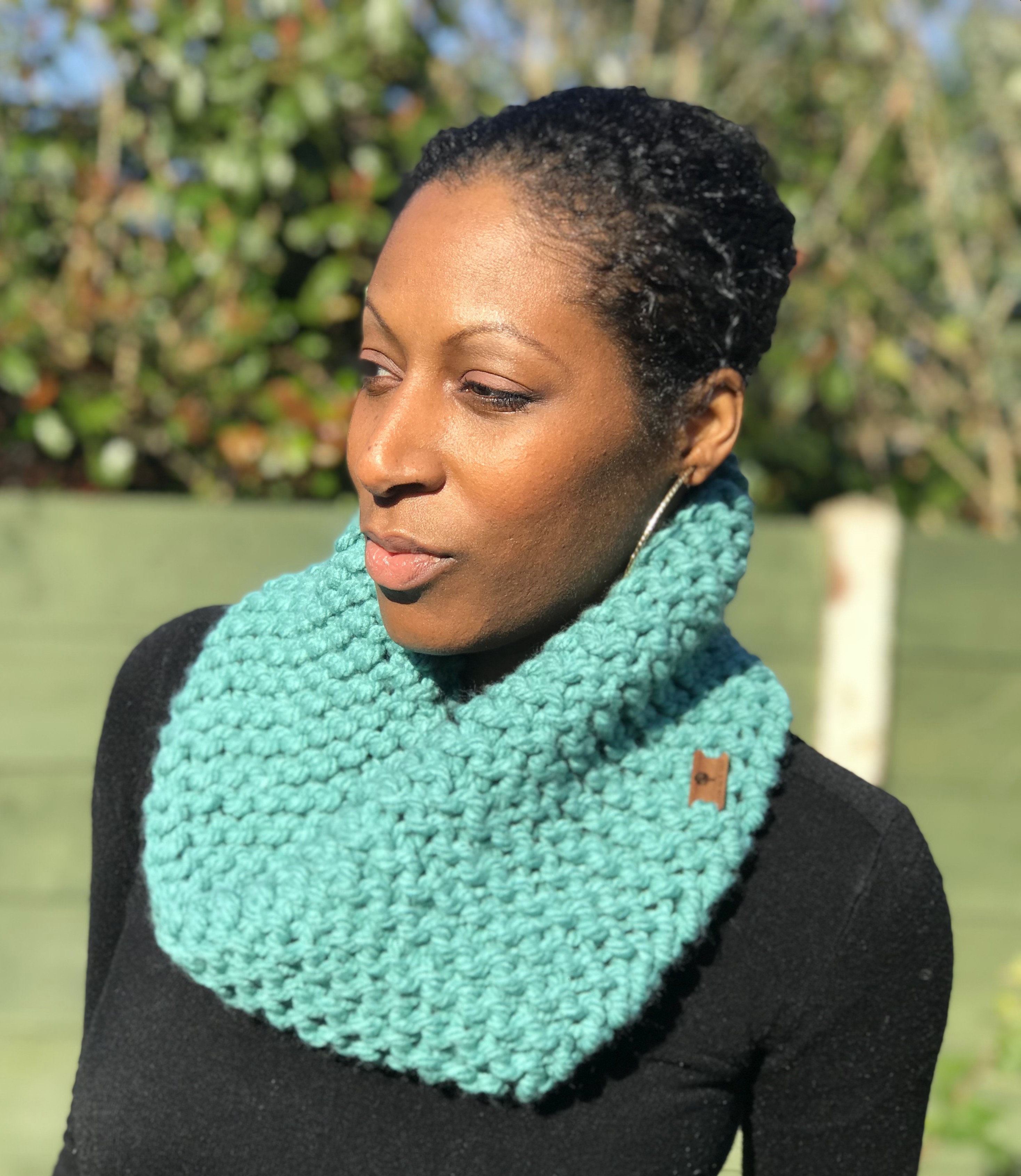 Turquoise Hand knitted Mobius Chunky Cowl in 100% Merino Wool