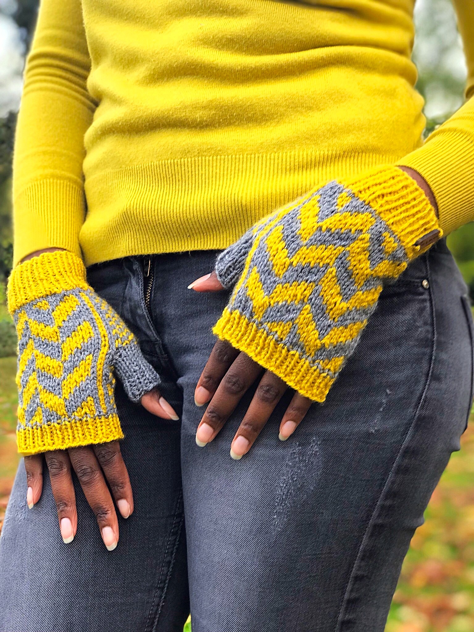 Hand-Knit Yellow Fingerless Gloves in 100% Merino Wool