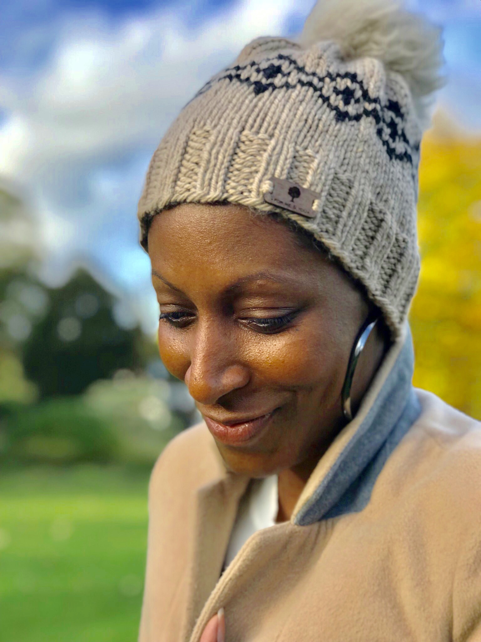 Hand Knit Winter Hat in Merino Wool with 100% Alpaca Fur Pom-Pom - Beige
