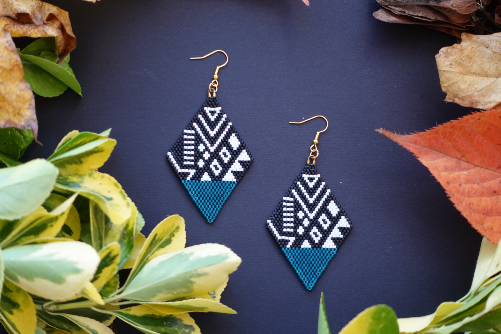 Geometric Wooden Earrings "Tate collection"