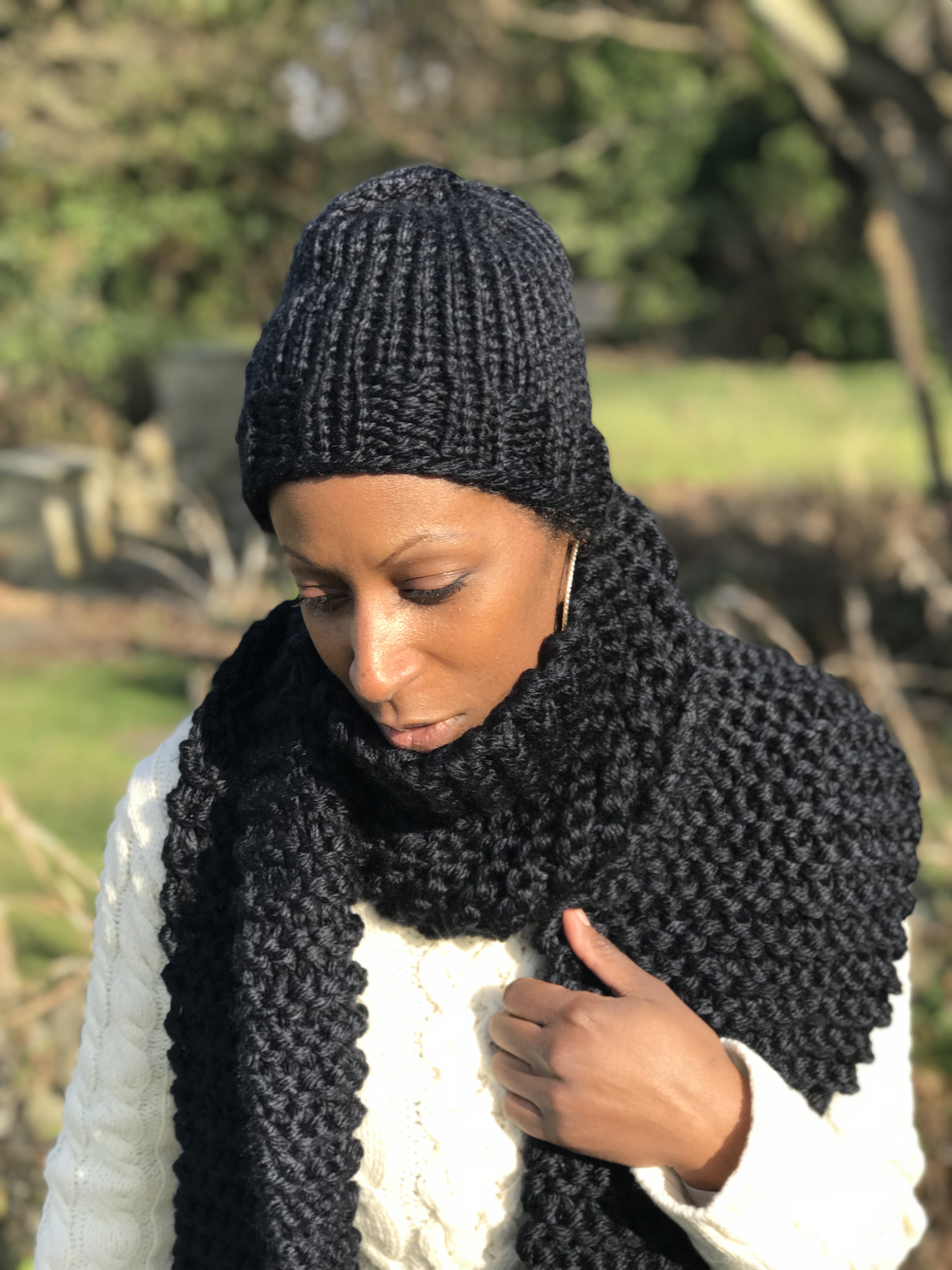 Black Hand-knitted Chunky Scarf and matching Hat Set in 100% Luxurious Wool