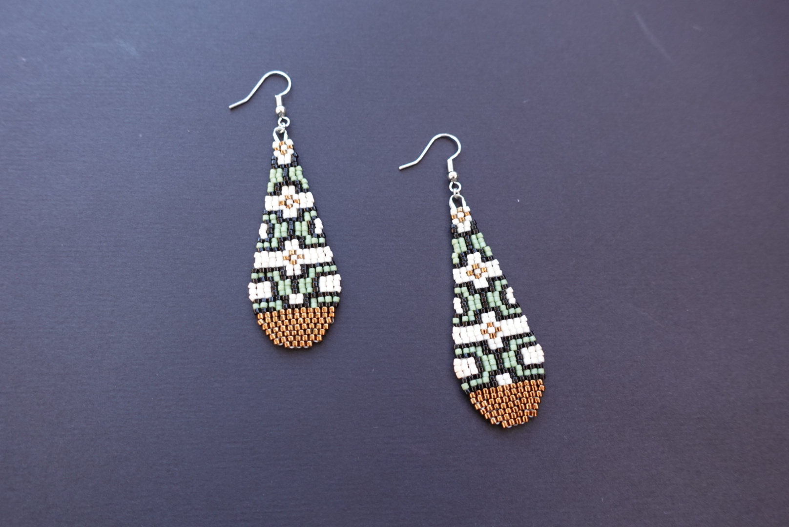 Geometric Dangle Earrings "Green Snake collection"