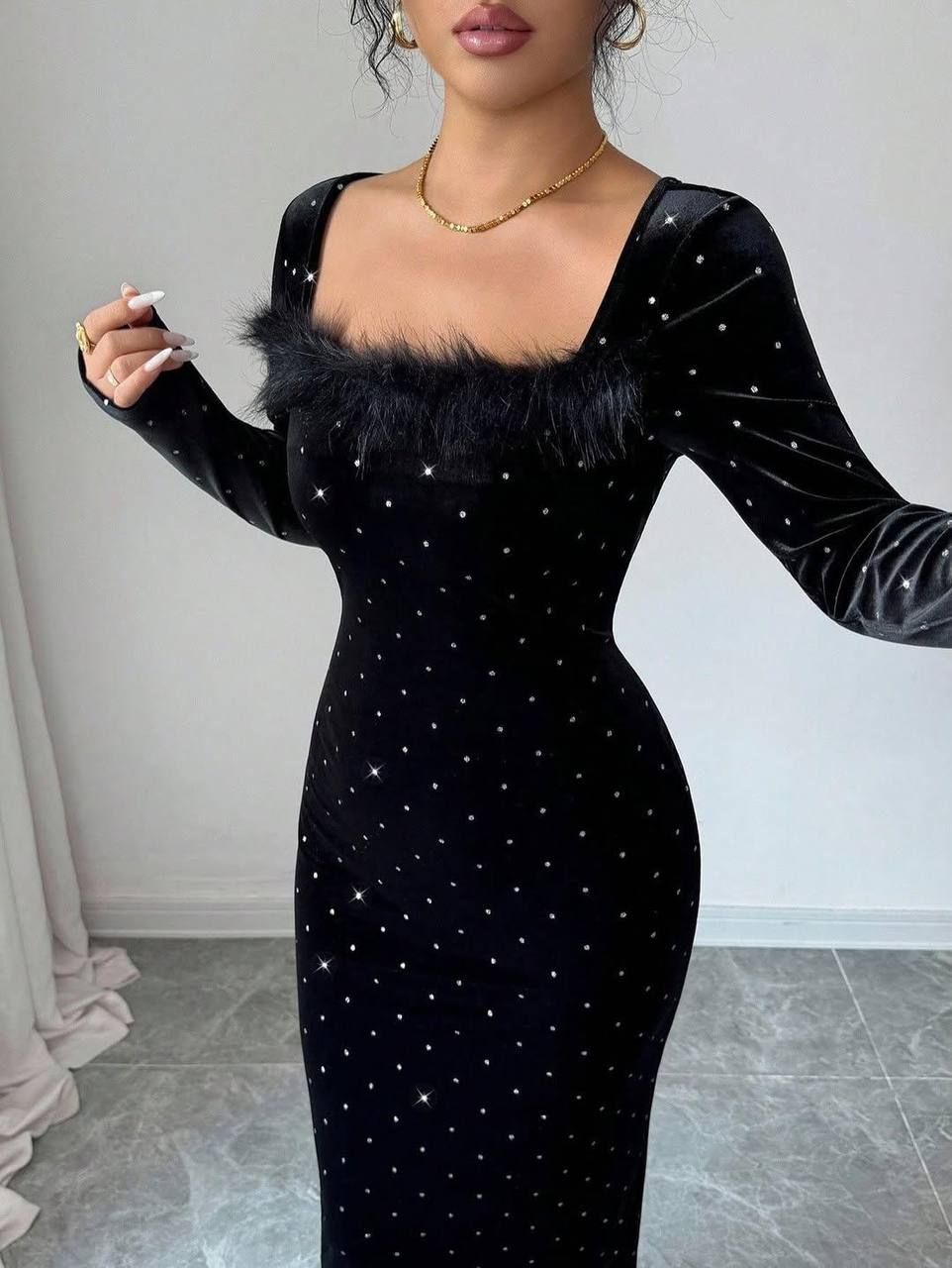 Elegant Black Velvet Evening Dress