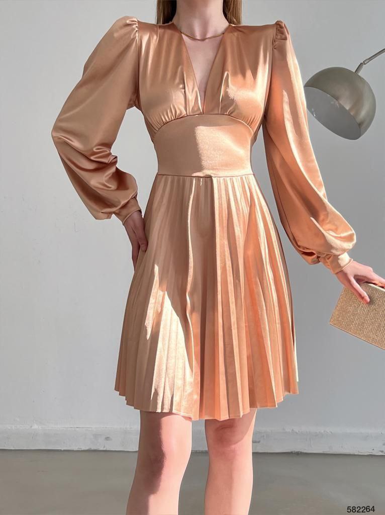 Elegant Black Pleated Dress