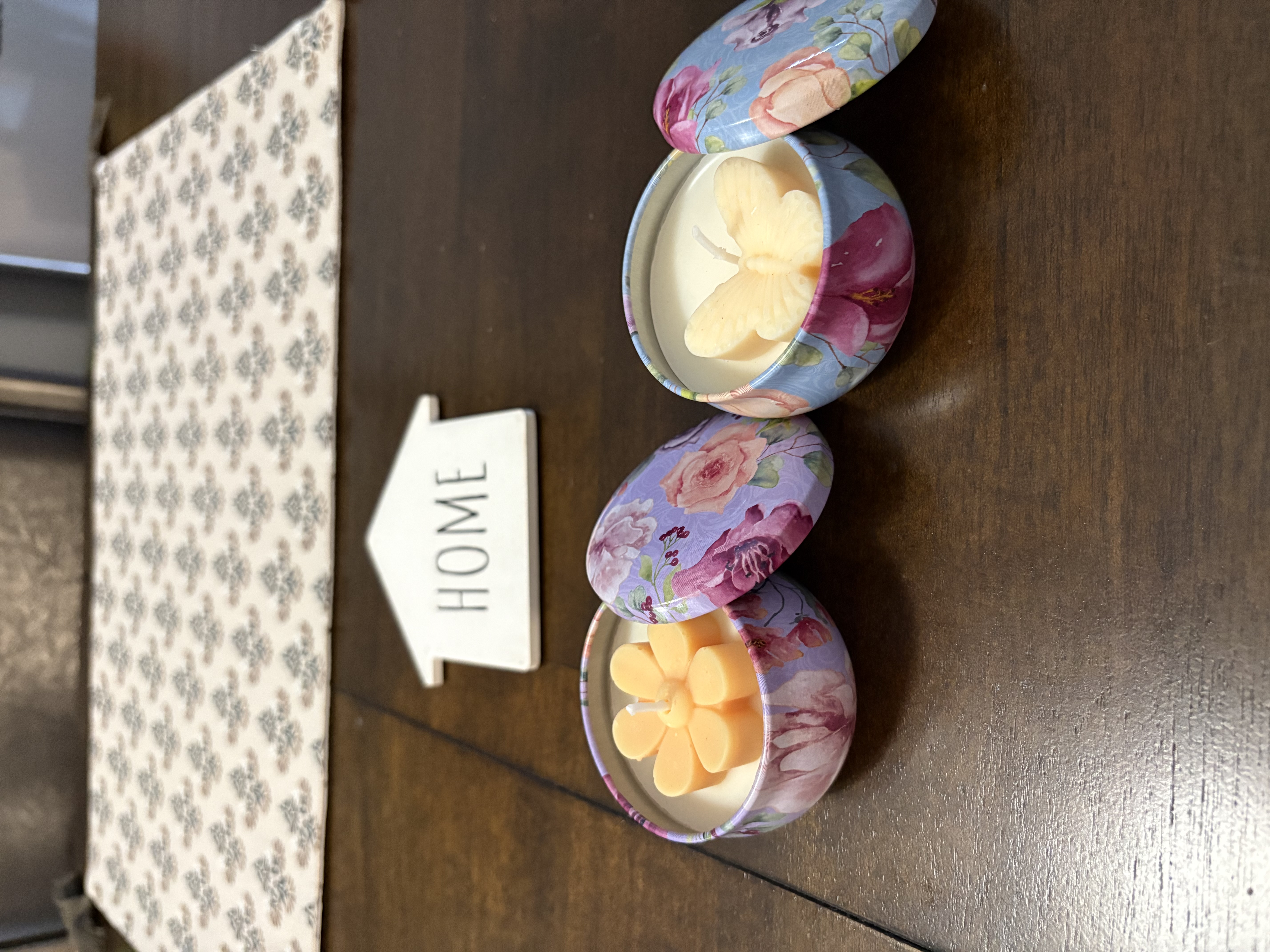 Floral Scented Tin Candles